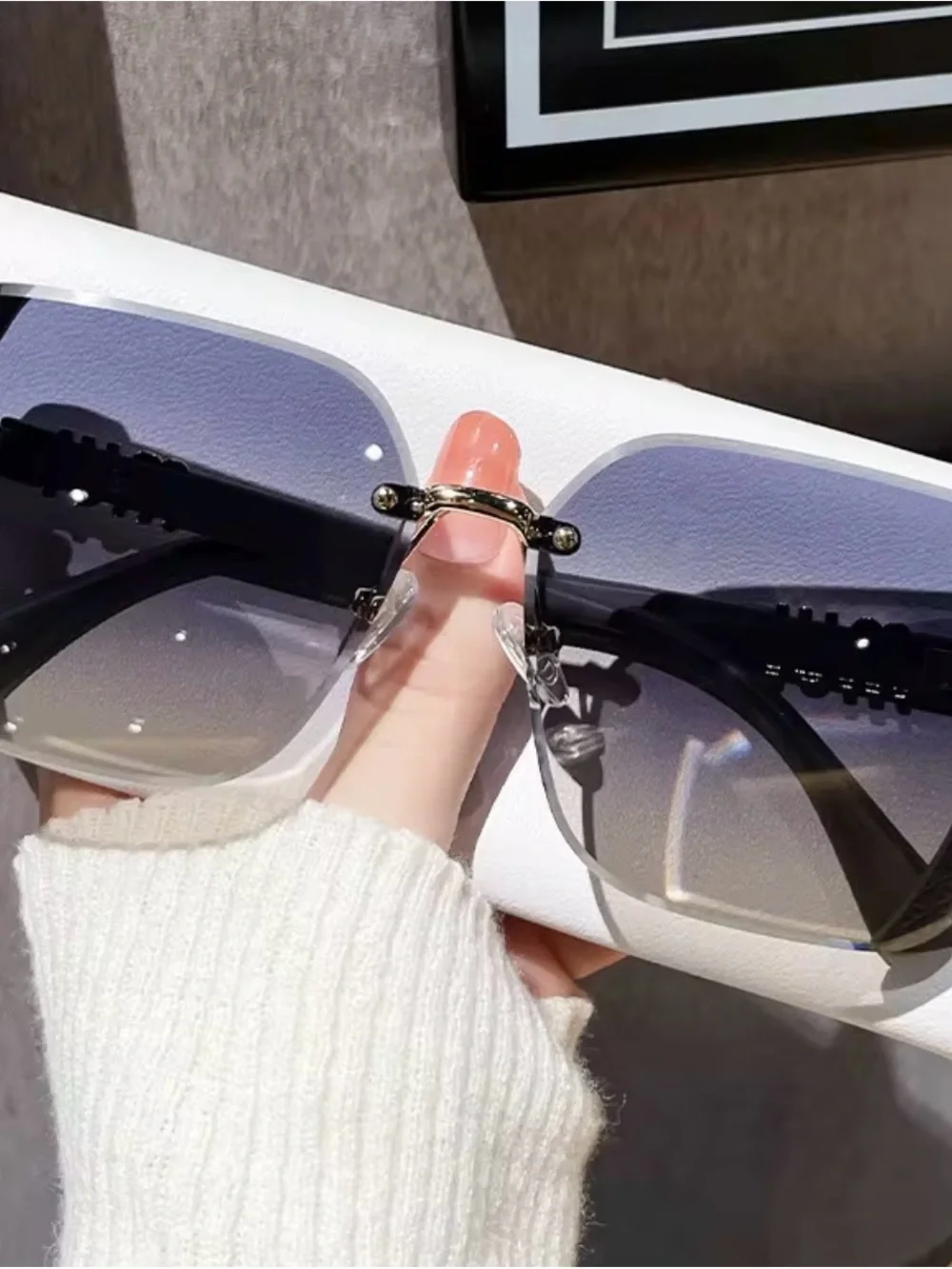 Shield Sunglasses - Pink Lens